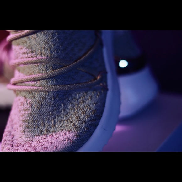 Adidas Ultimamotion Size 8.5 BRAND NEW - Picture 2 of 3